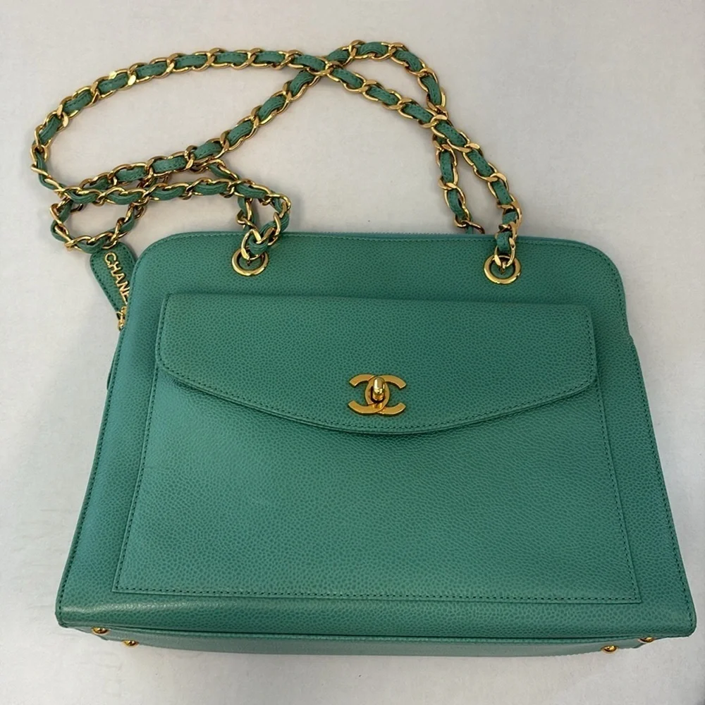 Chanel Vintage Emerald Green Gold Chain Shoulder Bag with CC Logo